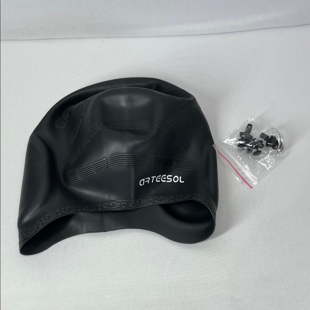 Black‎ Swim Cap